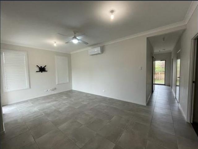 Modern 3 Bedroom Family Home with Spacious Yard & Solar Savings