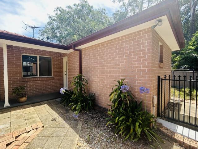 Modern Granny Flat and Walk to North Ryde Metro