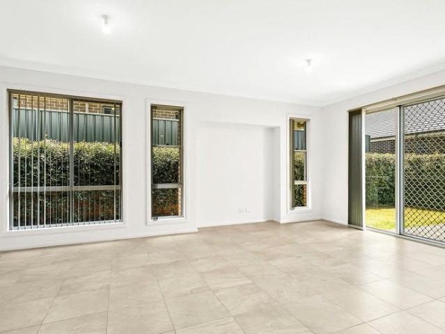Modern 3 Bedroom Haven in the Heart of Brooks Reach
