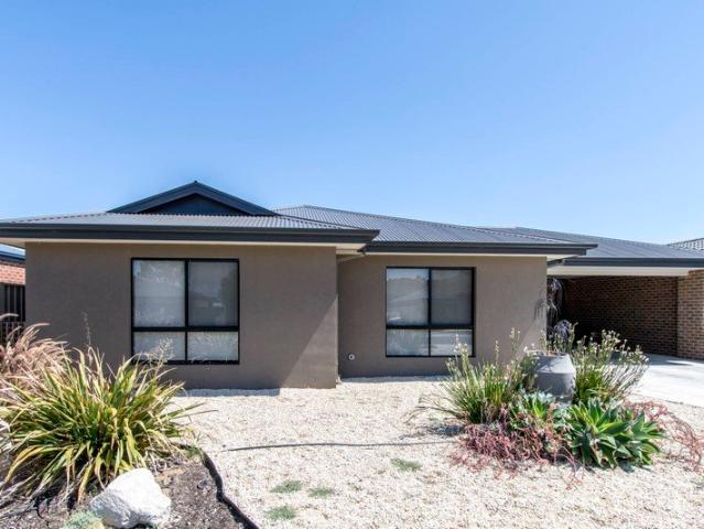 Modern 3 bedroom home