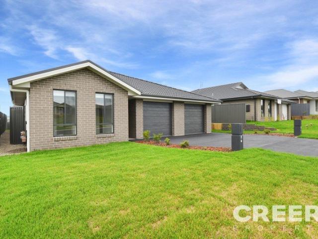 MODERN 3 BEDROOM HOME