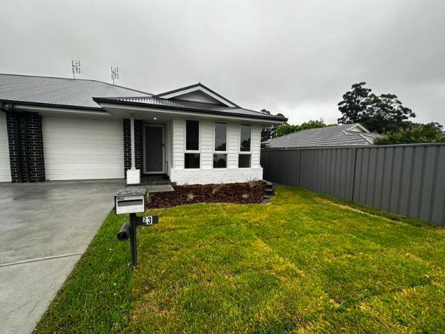 MODERN 3 BEDROOM HOME!