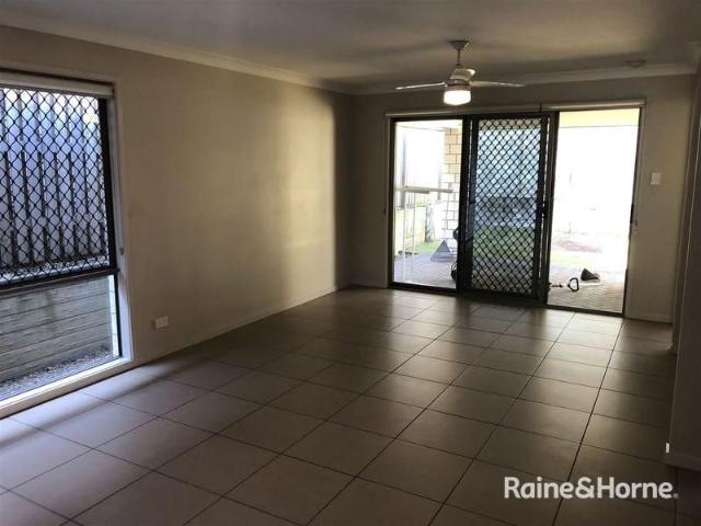 Modern 3 Bedroom Home Close to all Amenities