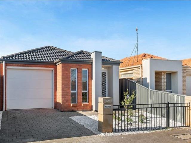 Modern 3 Bedroom Home Freshly Updated & Conveniently Located