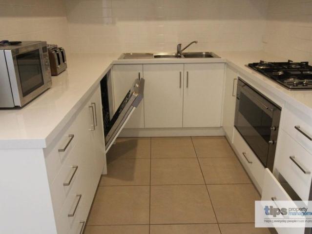 Modern 3 Bedroom Home in College Park Close to the CBD