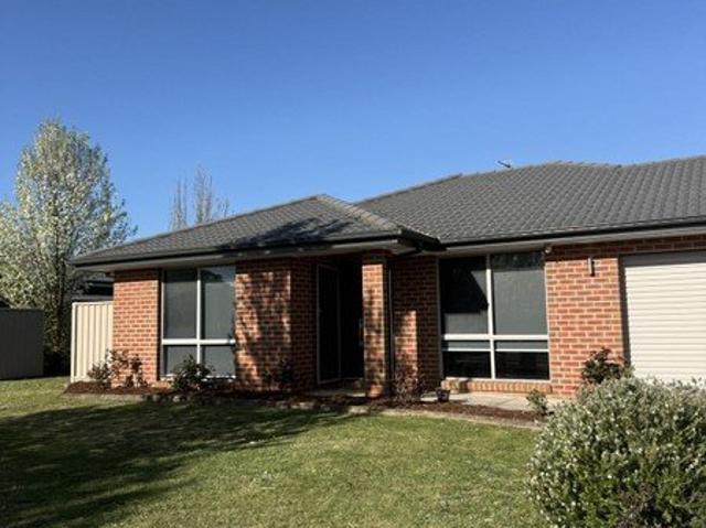 Modern 3 Bedroom Home in a Great Ballan Location