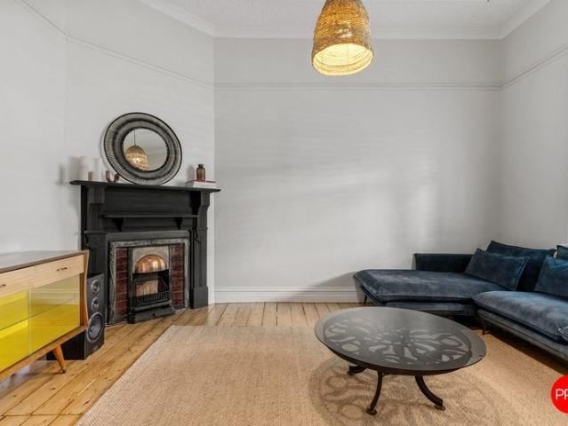 Modern 3 bedroom home in a great location