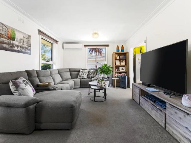 Modern 3 Bedroom Home in a Quiet Frankston Location