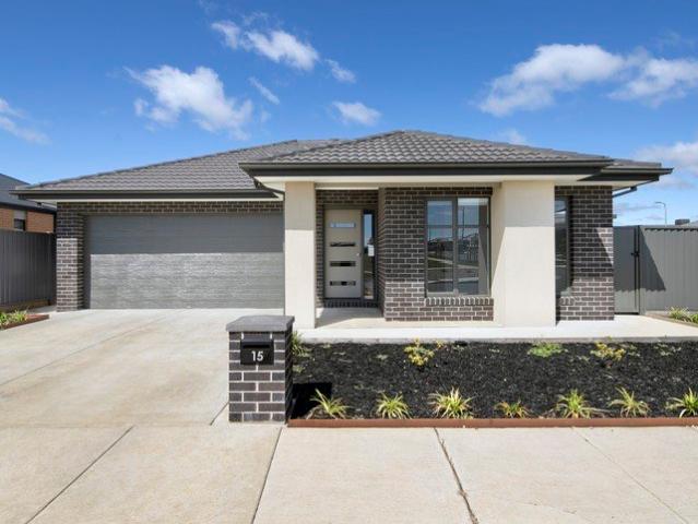 MODERN 3 BEDROOM HOME IN ALFREDTON