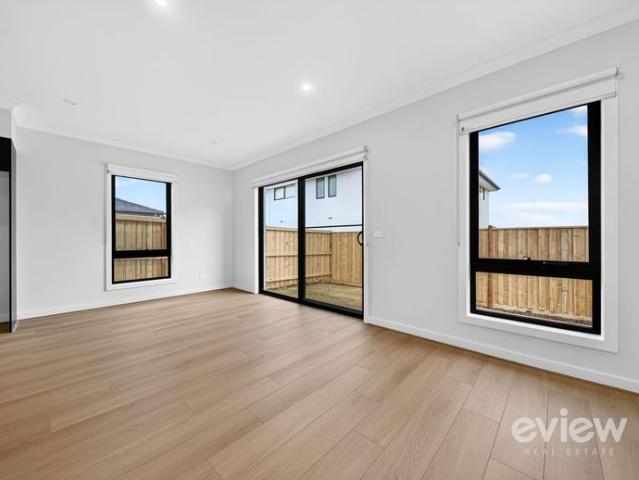 Modern 3 Bedroom Home in Mambourin!