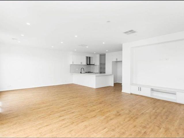 Modern 3 Bedroom Home in Strathtulloh