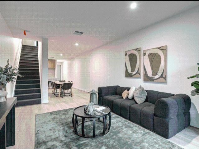 Modern 3 Bedroom Home in Prime St Clair Location