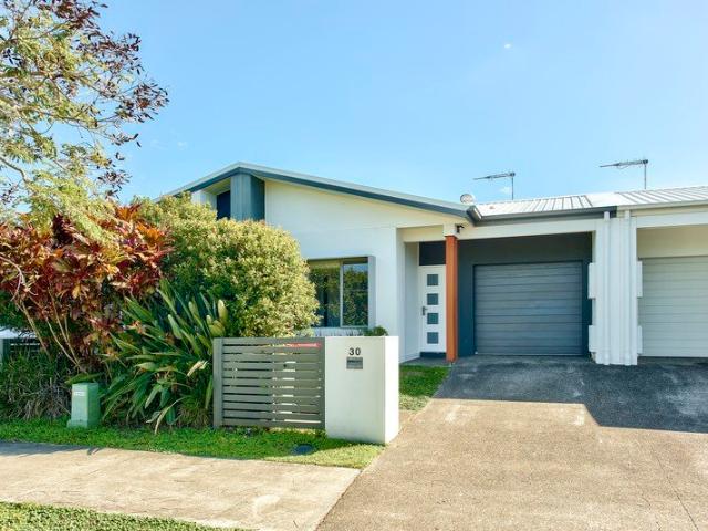 Modern 3 Bedroom Home in Prime Strathpine Location