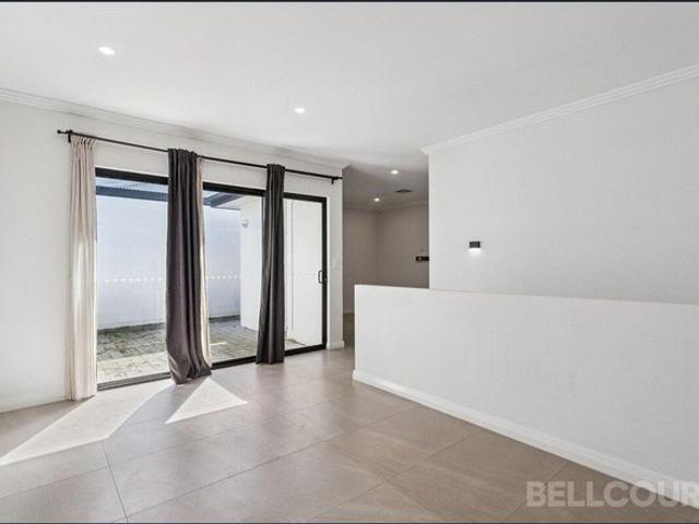 Modern 3 Bedroom Home in the Heart of Bassendean!