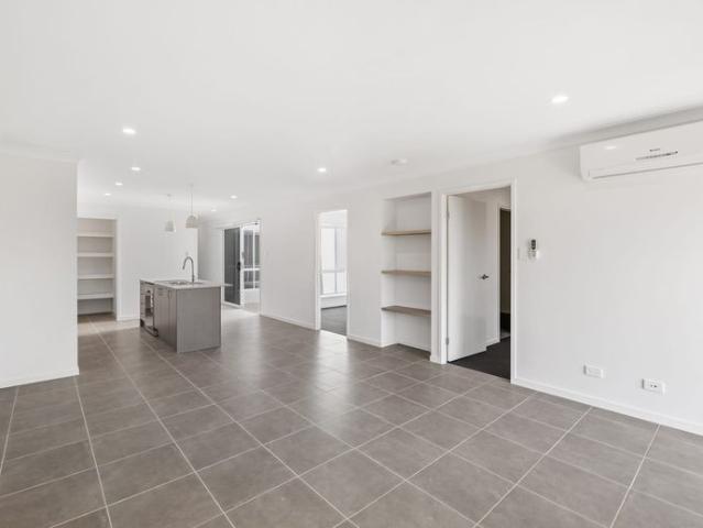 Modern 3 Bedroom Home in Yarrabilba!
