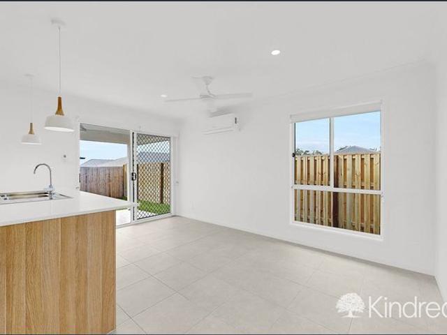 Modern 3 Bedroom Home with Air Conditioning & Outdoor Entertaining In Prime Location