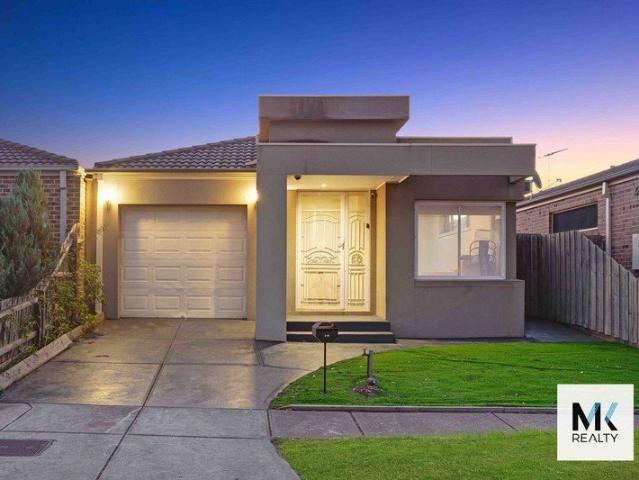 Modern 3 Bedroom Home with Comfort, Convenience & Charm