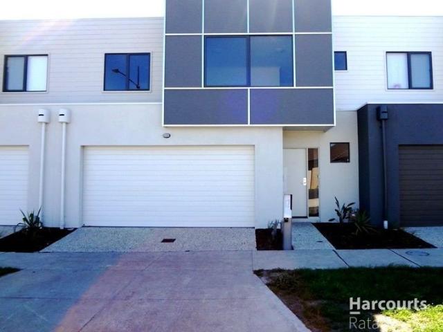 Modern 3 Bedroom Home with Courtyard in Wollert