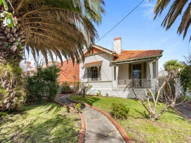 Modern 3 Bedroom Home with Energy Efficient Features | All Electric | Solar + Battery | Multi Split Air Con