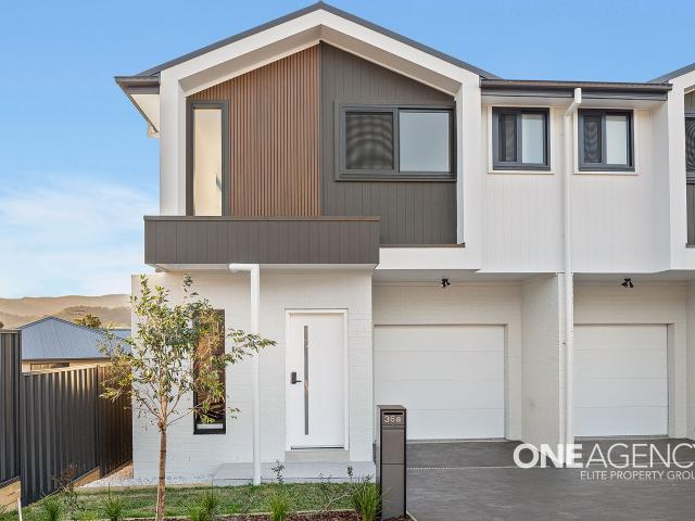MODERN 3 BEDROOM HOME WITH ESCARPMENT VIEWS & PREMIUM FINISHES