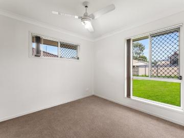 Modern 3 bedroom home with no strata!