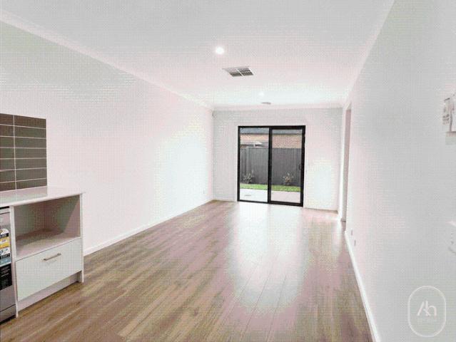 Modern 3 Bedroom Home with Single Garage in Truganina
