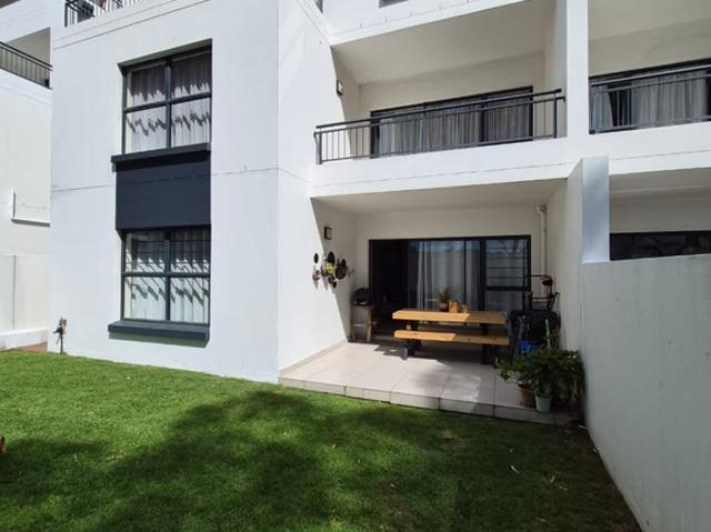 Modern 3 Bedroom Home To Let in Secure De Velde