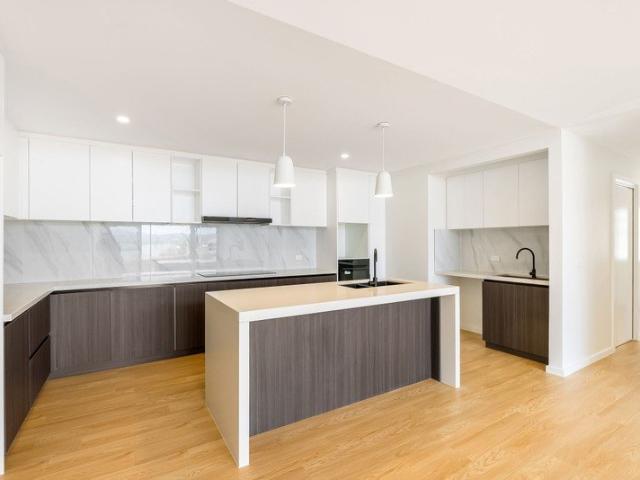 Modern 3 Bedroom in Midway Point Available Now