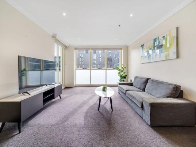 Modern 3 Bedroom in Haymarket!