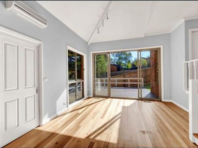 Modern 3 Bedroom Living in the Heart of Heidelberg