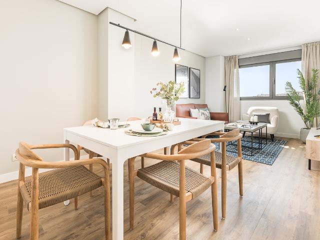 Modern 3 bedroom renovated apartment in Sanchinarro