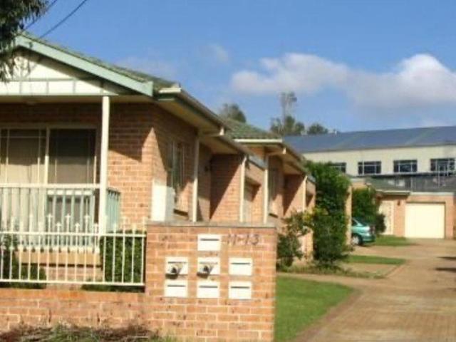 Modern 3 Bedroom Spacious Villa In Quiet Complex