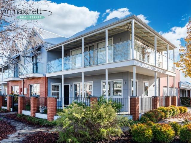 Modern 3 Bedroom Townhouse