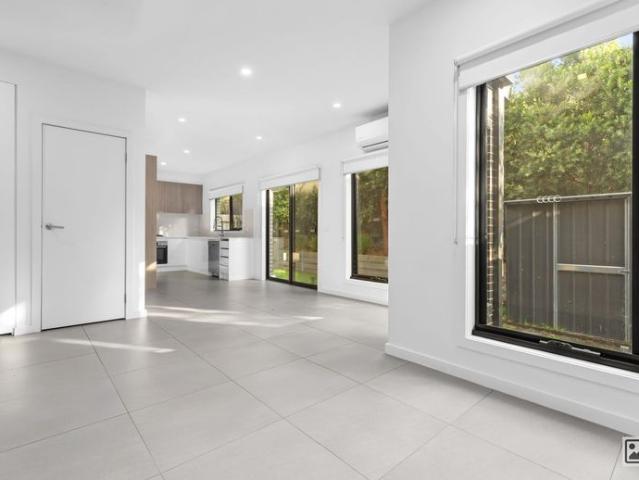 Modern 3 Bedroom Townhouse