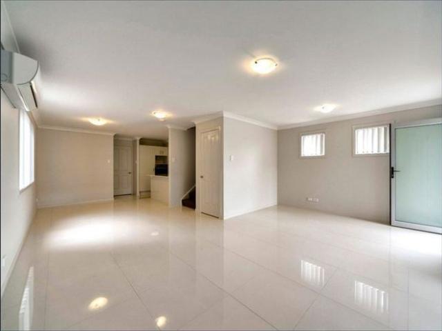 Modern 3 Bedroom Townhouse