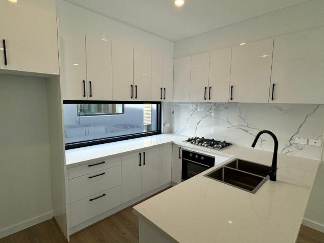 Modern 3 Bedroom Townhouse