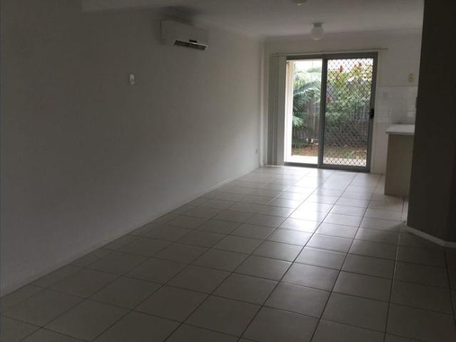 Modern 3 Bedroom Townhouse with Pool, Gym & Private Courtyard