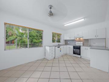 Modern 3 Bedroom Townhouse with Space, Style & Convenience