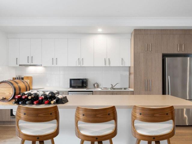 Modern 3 Bedroom Townhouse with Whole Floor Master Retreat