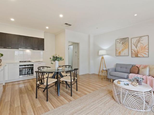 Modern 3 Bedroom Townhouse in a Great Location