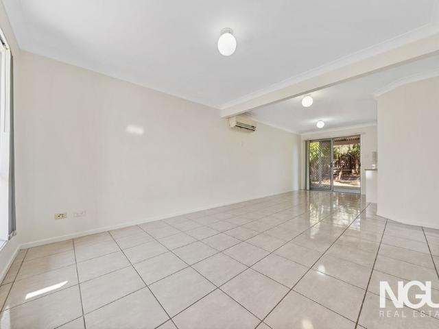 Modern 3 Bedroom Townhouse in Convenient Marsden Location