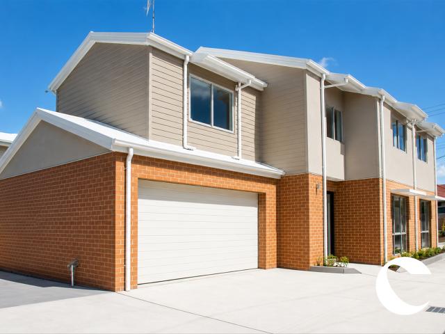 Modern 3 Bedroom Townhouse in Kotara South