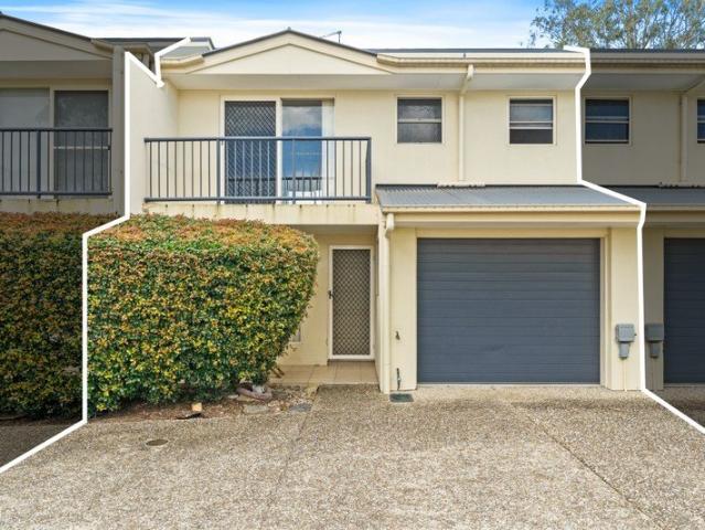 Modern 3 Bedroom Townhouse in Prime Location