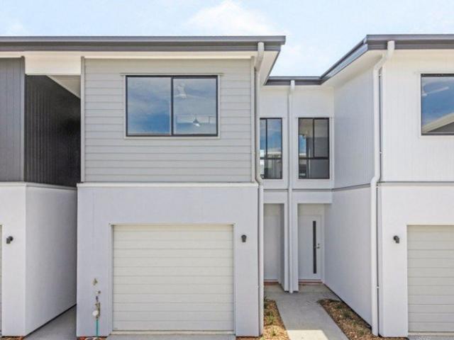 MODERN 3 BEDROOM UNIT