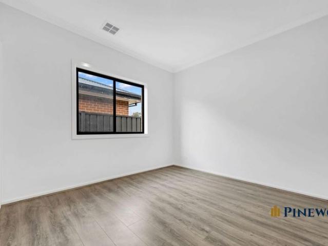 Modern 3 Bedroom Unit for Rent in Kilmore!