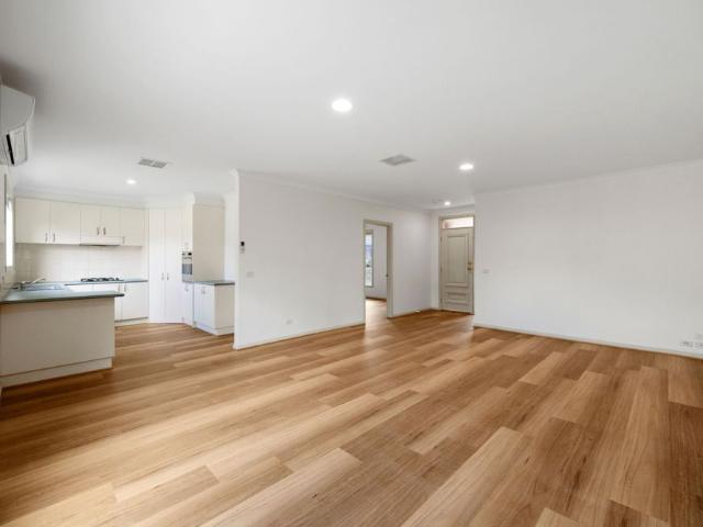 Modern 3 Bedroom Unit in Convenient Keilor Downs Location
