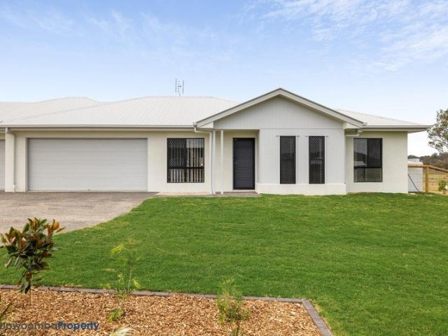 Modern 3 Bedroom Unit in Beautiful Estate!