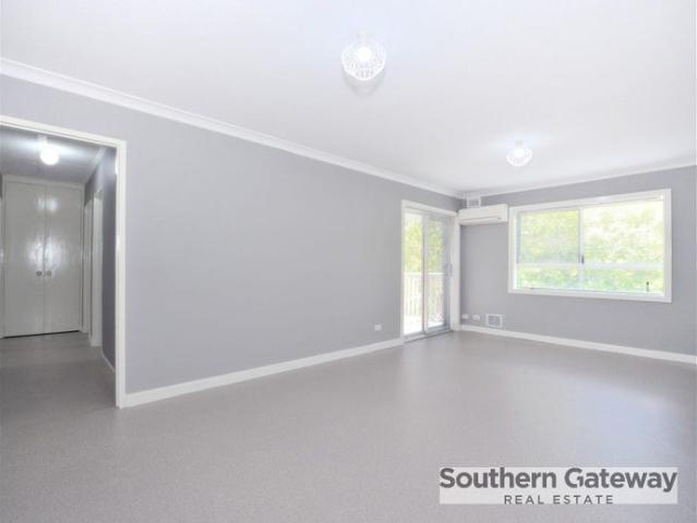 MODERN 3 BEDROOM UNIT IN SECURE COMPLEX WITH POOL