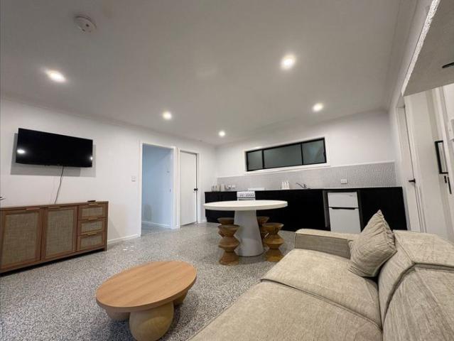 Modern 3 Bedroom Unit with Easy Living
