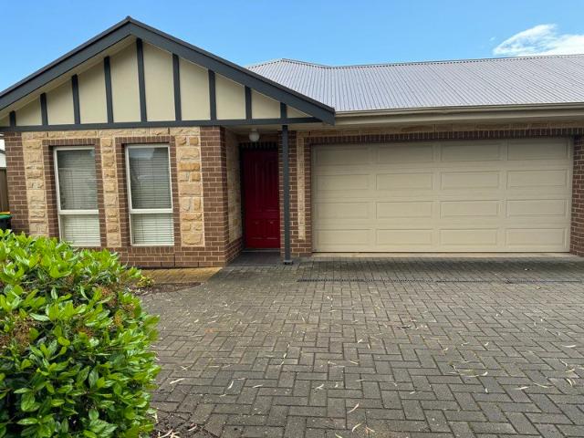 Modern 3 Bedroom Villa in the Heart of the Township